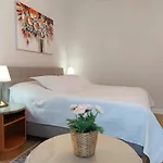 Bem Apartman, * Kőszeg