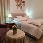 Apartment Bem Apartman, *
