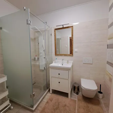 Bem Apartman, * Koszeg