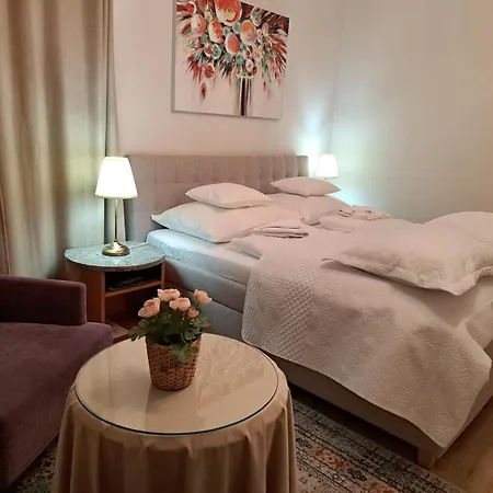 Apartament Bem Apartman, *