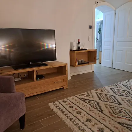 Bem Apartman, Kőszeg